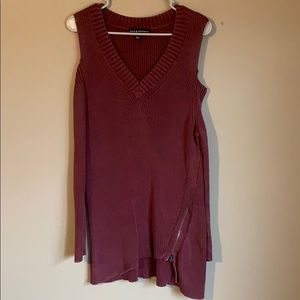 Maroon tunic with lots of details!